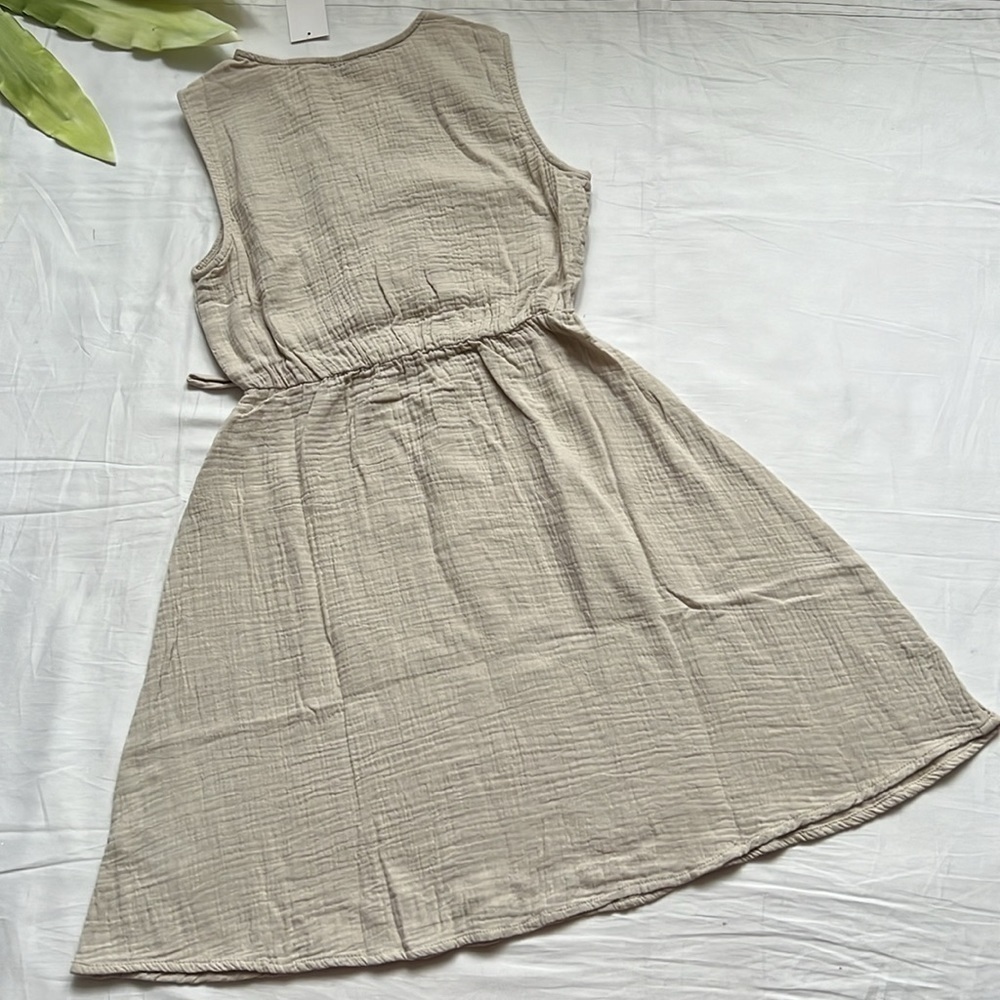 NWT Ricki’s Cap Sleeve Cross-Over Dress with Side-Tie - Picture 7 of 9